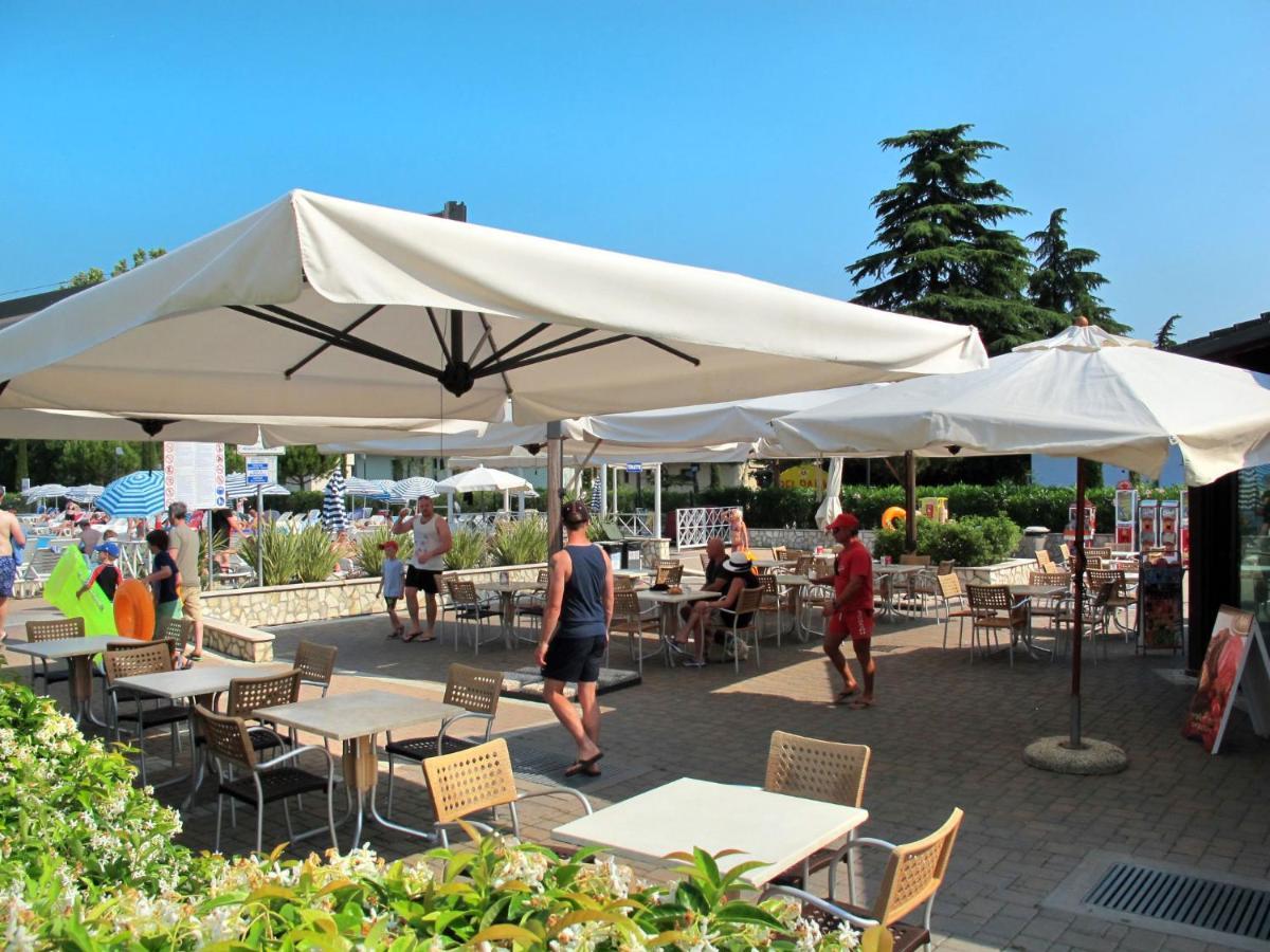 Holiday Home Bella Italia-7 By Interhome 佩斯基耶拉德加达 外观 照片